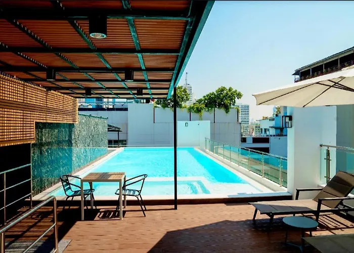 6th Avenue Sukhumvit Bkk Two Bedrooms Bts Asok Nana Mrt Sukhumvit