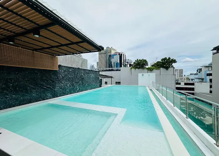 6th Avenue Sukhumvit Bkk Two Bedrooms Bts Asok Nana Mrt Sukhumvit *