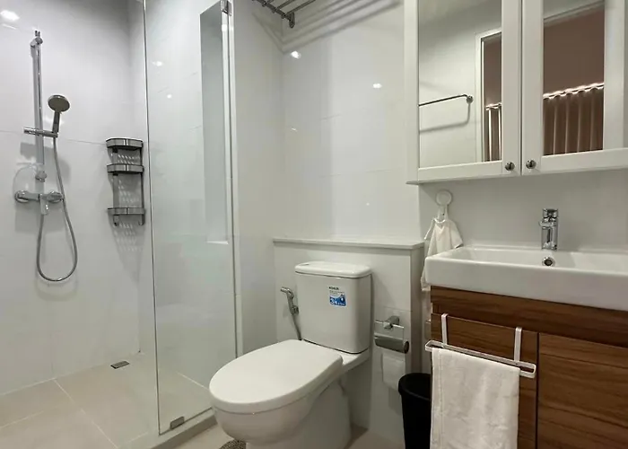 6th Avenue Sukhumvit Bkk Two Bedrooms Bts Asok Nana Mrt Sukhumvit Apartamento Banguecoque